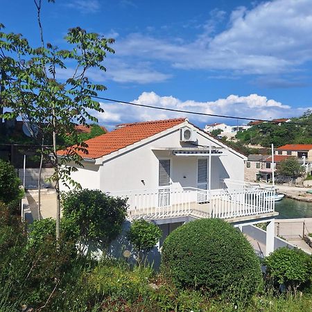 Apartment Zalo Donje Selo na Šolti Exteriér fotografie