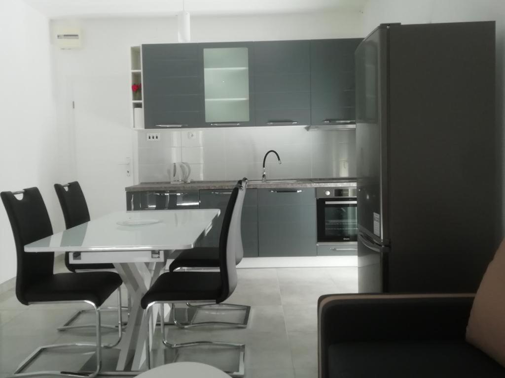 Apartment Zalo Donje Selo na Šolti Exteriér fotografie