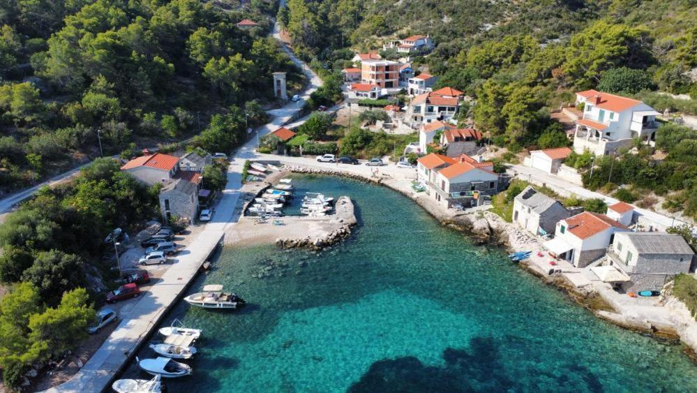 Apartment Zalo Donje Selo na Šolti Exteriér fotografie
