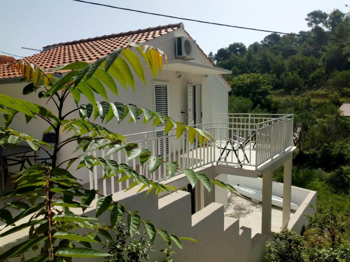 Apartment Zalo Donje Selo na Šolti Exteriér fotografie